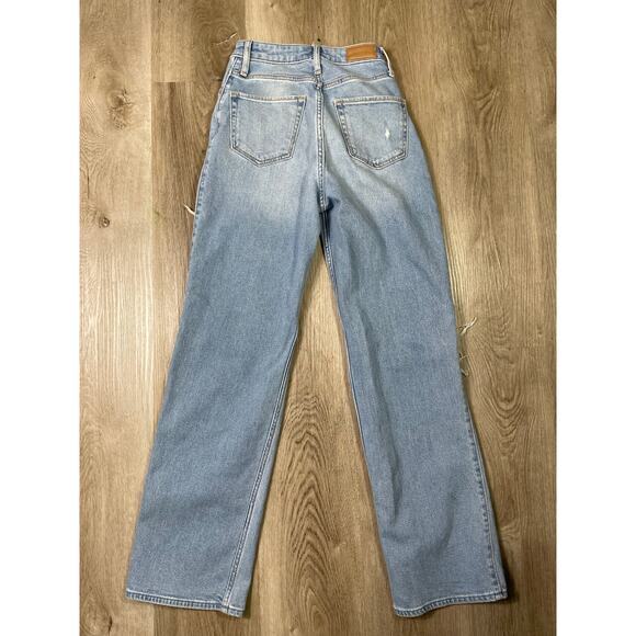Hollister Ultra‎ High-Rise Dad Jeans Distressed Light Wash W23 L31 Stretch - Picture 9 of 11